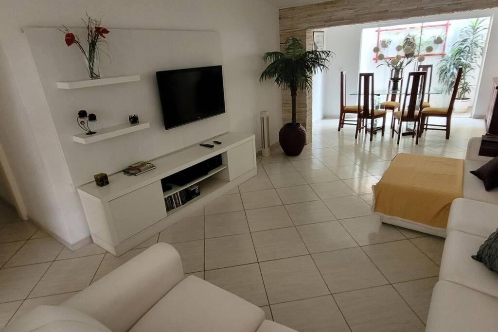 Casa Familiar Fechado * Angra dos Reis