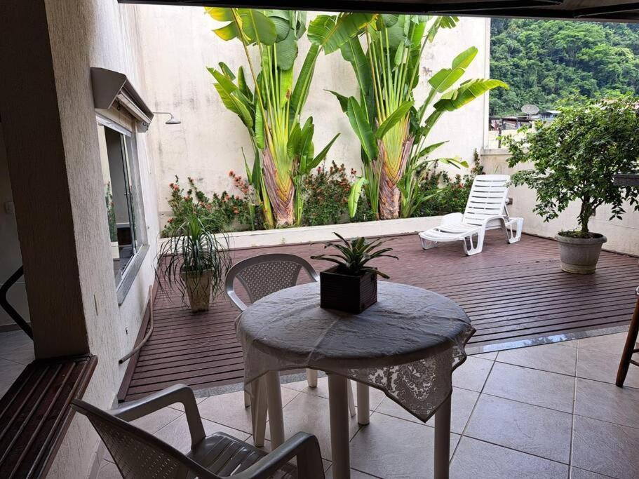 Casa Familiar Fechado Angra dos Reis